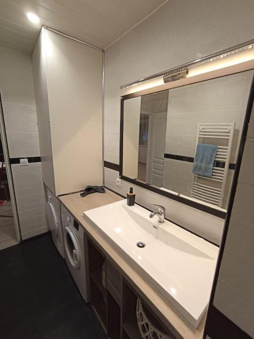 Superbe Appartement Renove A Neuf Centre Bourg Brem Sur Mer Ngoại thất bức ảnh